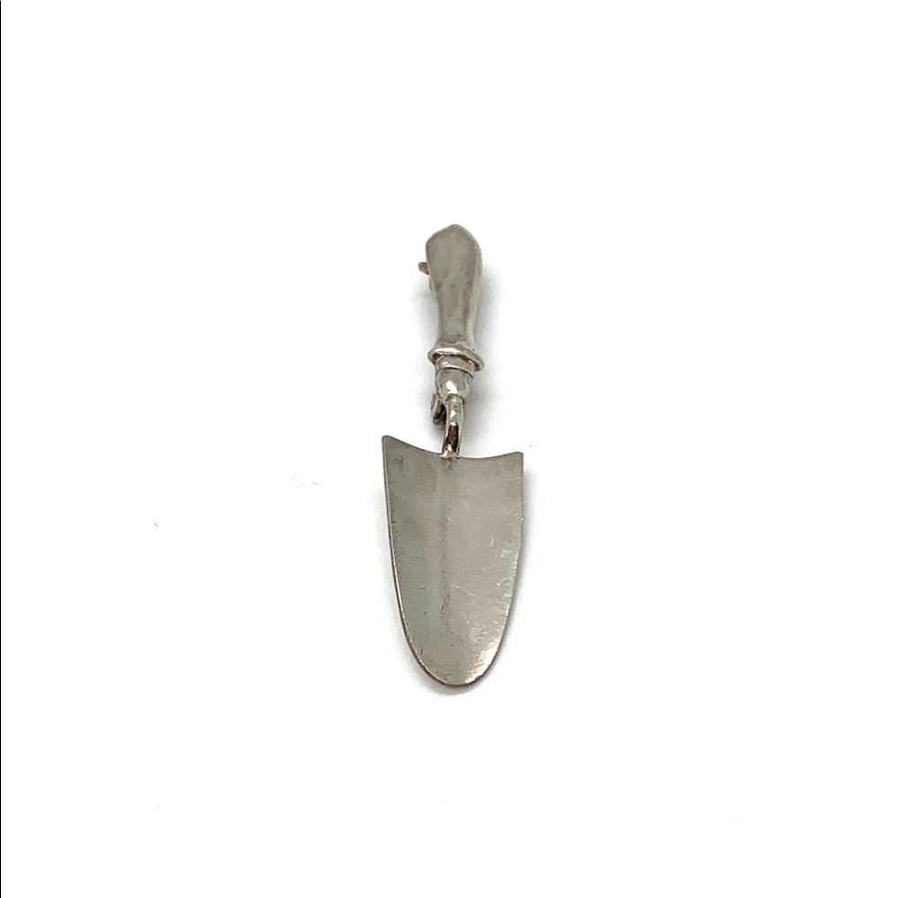 Silver Spade Pin